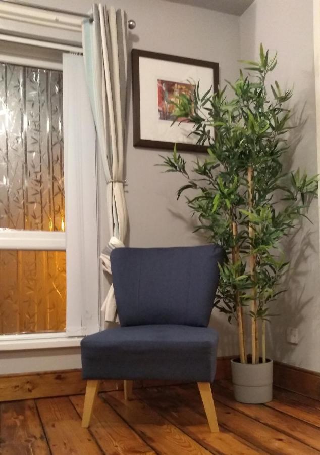 Perfect Central City Location - Parking - 3 Beds - 2 Bedrooms Belfast Kültér fotó